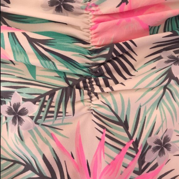 NWOT Tropical Bikini Bottom - Picture 3 of 3